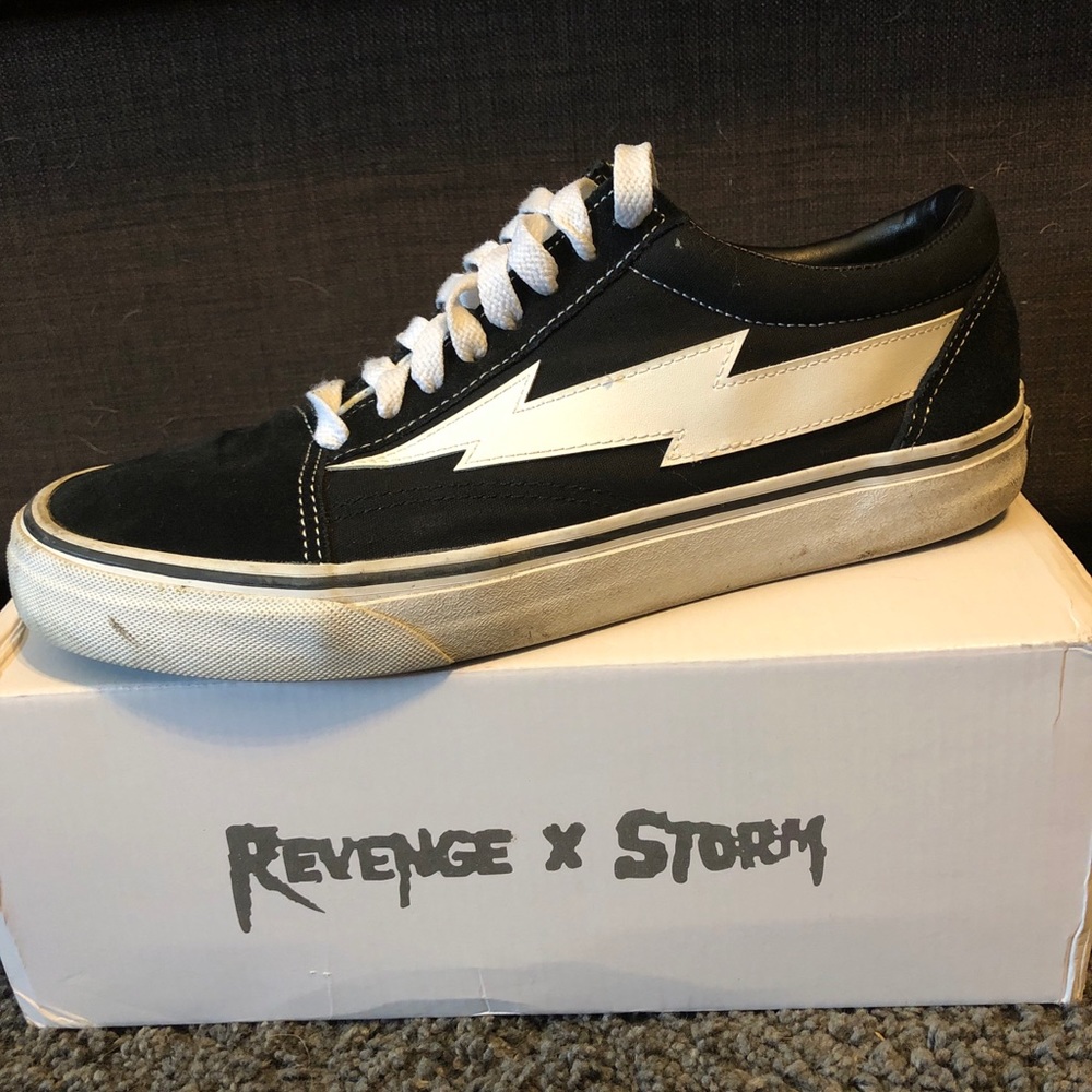 Revenge x Storm OG “Black” Size 10 Flawed
